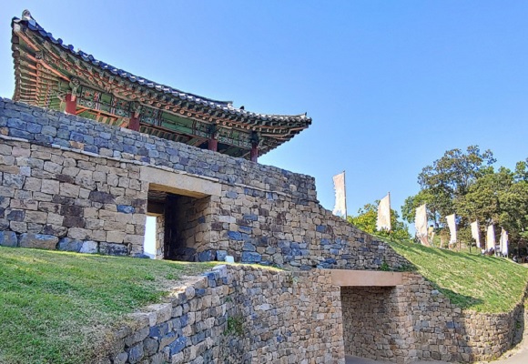【 역 사 탐 방 】 《 공 주 》  에서 만나는 백제의 발자취.....