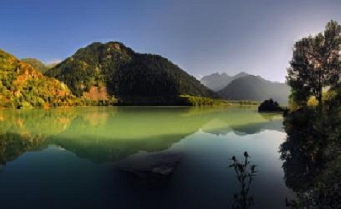 【 카자흐스탄 】 트래킹 + 자연경관 탐방 《 협곡 / 폭포 / 산정호수 / 만년설 》 《 4박 6일 》