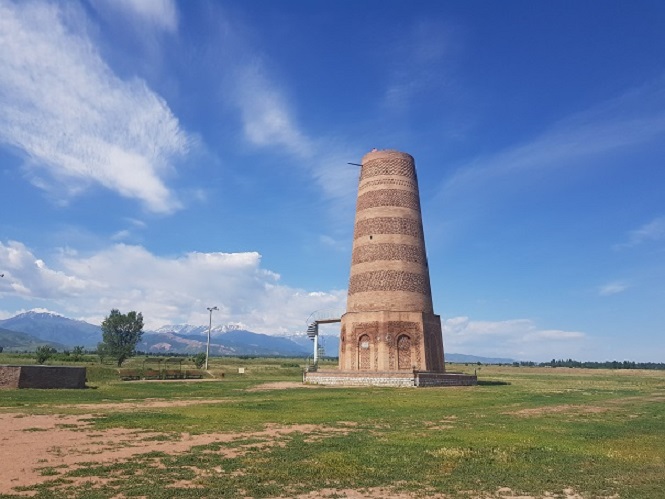 【  카자흐스탄 / 키르키즈스탄 】  2개국 투어 (알마티 3박 + 비쉬켁 1박 + 이식쿨 호수)  《 4박 6일 》