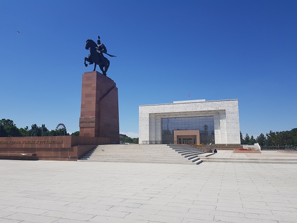 【 키르기스스탄 】 『 골프 투어 』 골프 3회 + 이식쿨 호수 탐방 + 비쉬켁 시내 관광  《 4박 6일 》