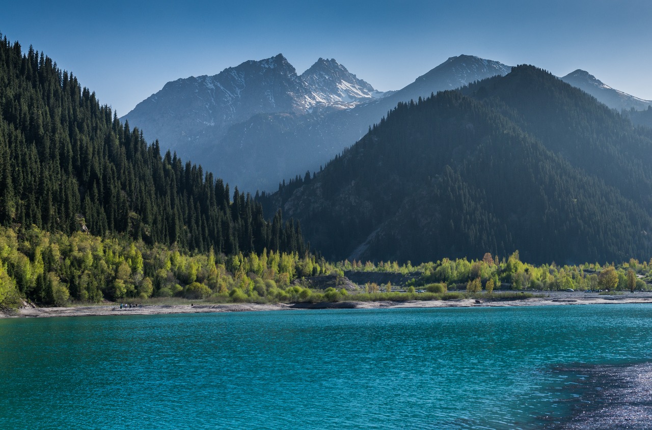 【 키르기스스탄 】 『 골프 투어 』 골프 3회 + 이식쿨 호수 탐방 + 비쉬켁 시내 관광  《 4박 6일 》